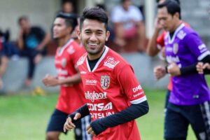 Cựu cầu thủ Indonesia Syakir Sulaiman bị bắt vì buôn ma túy