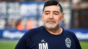 Maradona Nên Được Chuyển Đến Trung Tâm Phục Hồi Chứ Không Phải Ở Nhà
